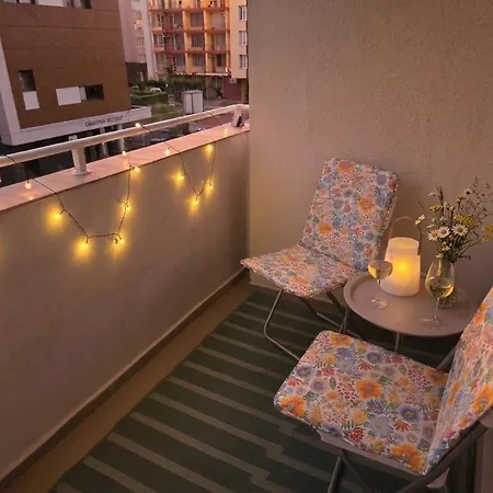 Do Teb 2br 2bath Center Near Lejlighed
